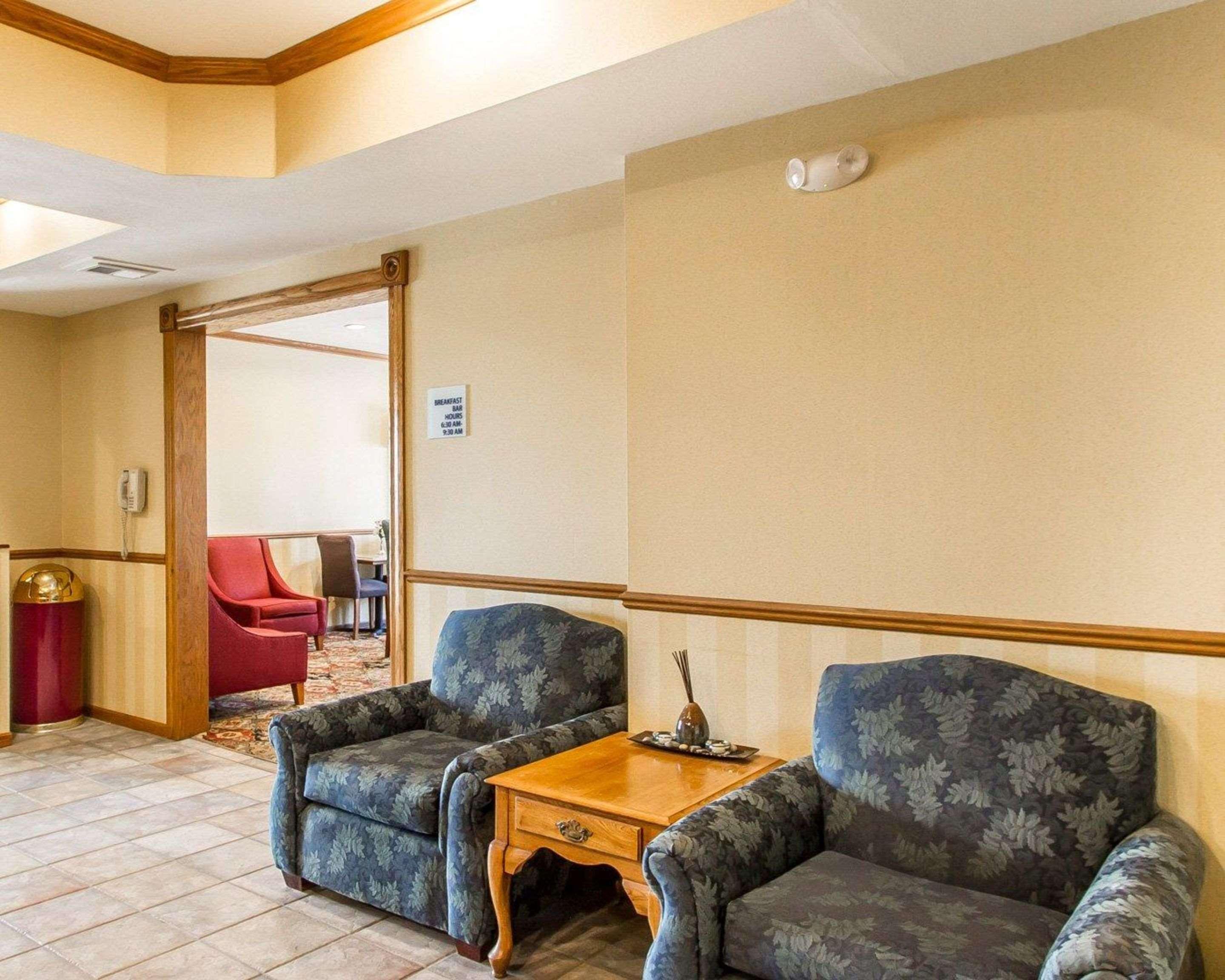 Quality Inn Pontiac Exterior photo